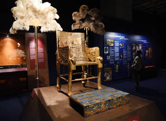 Toutankhamon Reconstruction Spectacular At Porte du Versailles - Paris Toutankhamon, Reconstition spectacular his tomb and his treasures of Pharaon at Porte du Versailles in Paris, France on July 2, 2026. Photo by Alain Apaydin ABACAPRESS.COM Paris Ile-de-France France  Copyright: xApaydinxAlain ABACAx
