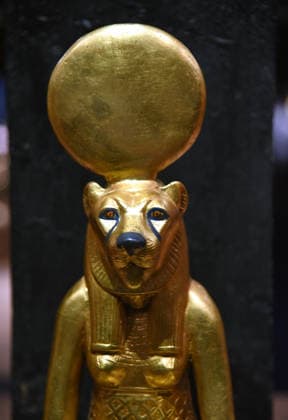 Toutankhamon Reconstruction Spectacular At Porte du Versailles - Paris Toutankhamon, Reconstition spectacular his tomb and his treasures of Pharaon at Porte du Versailles in Paris, France on July 2, 2026. Photo by Alain Apaydin ABACAPRESS.COM Paris Ile-de-France France  Copyright: xApaydinxAlain ABACAx