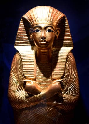 Toutankhamon Reconstruction Spectacular At Porte du Versailles - Paris Toutankhamon, Reconstition spectacular his tomb and his treasures of Pharaon at Porte du Versailles in Paris, France on July 2, 2026. Photo by Alain Apaydin ABACAPRESS.COM Paris Ile-de-France France  Copyright: xApaydinxAlain ABACAx