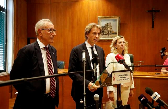 PRESS CONFERENCE ON THE MONACO BOMBING PHOTOPQR NICE MATIN Jean François Ottonello Monaco July 3, 2026 Press conference following the bomb explosion in Monaco Eric Arella, head of the Public Security Department, and Morgan Raymond, deputy prosecutor of Monaco Monaco, July 3, 2026 Press conference following the bomb explosion in Monaco; the prime suspect is a 39-year-old Ukrainian woman currently in Germany; Monaco, France  Copyright: xPHOTOPQR NICExMATIN MAXPPPxJeanxFrançoisxOttonellox 20260703NIM4005 20260703NIM4005