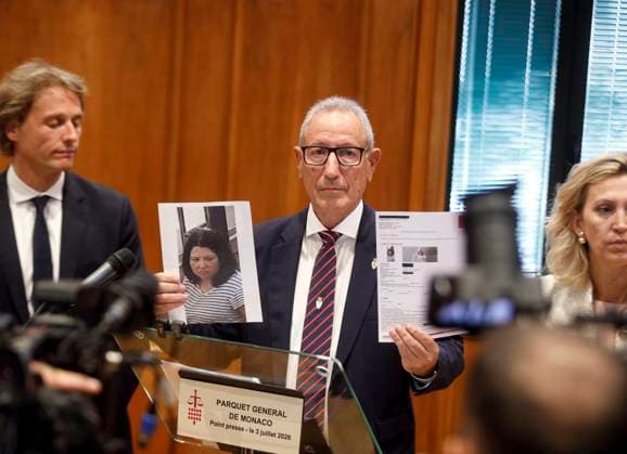 PRESS CONFERENCE ON THE MONACO EXPLOSION PHOTOPQR NICE MATIN Jean François Ottonello Monaco July 3, 2026 Press conference following the bomb explosion in Monaco Eric Arella, head of the Public Security Department, and Morgan Raymond, deputy prosecutor of Monaco. Eric Arella shows a photo of the main suspect, Anastasiia Berezovska, a Ukrainian woman residing in Germany. Monaco, July 3, 2026. Press conference following the bomb explosion in Monaco. The prime suspect is a 39-year-old Ukrainian woman residing in Germany. Monaco, France  Copyright: xPHOTOPQR NICExMATIN MAXPPPxJeanxFrançoisxOttonellox 20260703NIM4012 20260703NIM4012