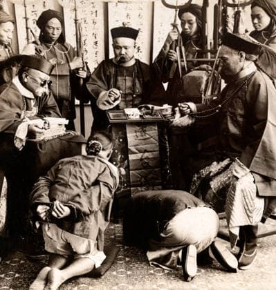RECORD DATE NOT STATED Trial of Boxer rebels during the The Boxer Rebellion Trial of Boxer rebels during the The Boxer Rebellion, also known as the Boxer Uprising, an anti-foreign, anti-imperialist, and anti-Christian uprising in North China between 1899 and 1901, towards the end of the Qing dynasty. , WHA_167_0004.jpg, rebels, prisoners, boxers, captives, trial, court, soldiers, China, Boxer Rebellion, Boxer Uprising, anti-foreign, anti-imperialist, anti-Christian, uprising, Qing dynasty, rebellion, chinese, diplomacy, embassy, beijing, japanese, gate Copyright: xx