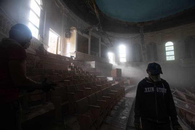 Russian Airstrike Damages Evangelical Church in Kramatorsk KRAMATORSK, DONETSK REGION, UKRAINE JULY 3, 2026: Damage is seen at the Good News Evangelical Church in Kramatorsk, Donetsk region, Ukraine, following a Russian airstrike that struck a residential area during the night of June 30, 2026. The church, housed in a former Soviet-era cinema, sustained significant damage in the attack. Kramatorsk Donetsk Ukraine Copyright: x xFranciscoxRichartxBarbeirax xJNAxPressx