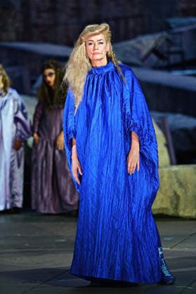 Bad Hersfelder Festspiele - Lysistrata . Schauspielerin Gesine Cukrowski während der Fotoprobe zur Inszenierung Lysistrata im Rahmen der Bad Hersfelder Festspiele am 02.07.2026 in der Stiftsruine Bad Hersfeld. 20260702MWI132517 *** Bad Hersfeld Festival: Lysistrata—Actress Gesine Cukrowski during the photo shoot for the production of Lysistrata as part of the Bad Hersfeld Festival on July 2, 2026, at the Stiftsruine in Bad Hersfeld 20260702MWI132517