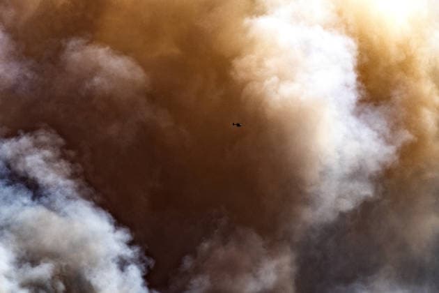 The spread of the fire in La Bisbal d’Empordà, Girona, forces the lockdown of 12 towns. A helicopter flies through the smoke from the fire in La Bisbal d’Empordà, Girona, Catalonia, Spain. Civil Protection has issued a precautionary alert due to the fire’s progression, as well as the presence of smoke, and to prevent movement in the area near the firefighting operations. JULY 3, 2026 Glòria Sá La Bisbal d’Empordà, Girona, Catalonia La Bisbal d’Empordà, Girona, Catalonia, Spain  Copyright: xGlÃ²riaxSanchezx 7640760