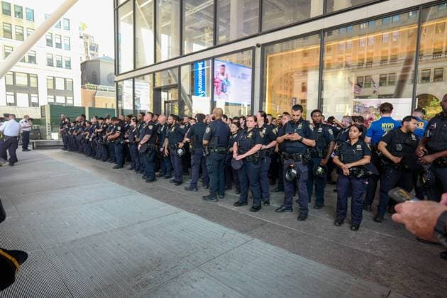 New York, NY- July 3: Construction and Multiple Street and Sidewalk Closures around Madison Square Garden Preparing for Taylor Swift-Travis Kelce Wedding. As wedding construction undergoes, a reported 700 police officers were deployed to the areas surrounding Madison Square Garden on July 3, 2026. Credit: Camara Porter USA - ZUMAa123 20260703_zaa_a123_020 Copyright: xAdMediax