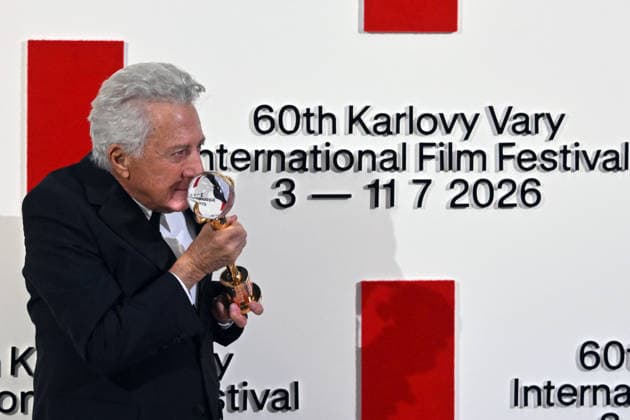 Two-time Oscar winner Dustin Hoffman accepted the Crystal Globe for Outstanding Artistic Contribution to World Cinema at the opening of the 60th Karlovy Vary International Film Festival, on July 3, 2026, in Karlovy Vary, Czech Republic (CTKxPhoto SlavomirxKubes) CTKPhotoP2026070308119  CTKPhotoP2026070308119