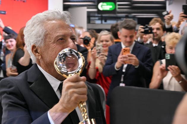 Two-time Oscar winner Dustin Hoffman accepted the Crystal Globe for Outstanding Artistic Contribution to World Cinema at the opening of the 60th Karlovy Vary International Film Festival, on July 3, 2026, in Karlovy Vary, Czech Republic (CTKxPhoto SlavomirxKubes) CTKPhotoP2026070308124  CTKPhotoP2026070308124