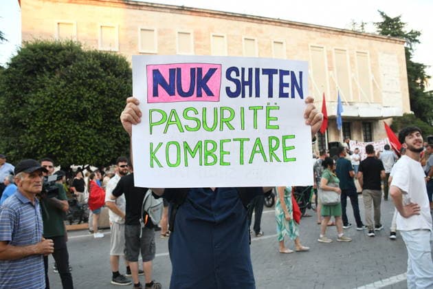 Protests continue over Zvernec tourism project in Albania TIRANA, ALBANIA - JULY 3: Protesters gather at Skanderbeg Square before marching to the Prime Minister s Office during the 34th day of demonstrations against a planned tourism project in the Zvernec area of Vlora, in Tirana, Albania, on July 3, 2026. Olsi Shehu Anadolu Tirana Albania. Editorial use only. Please get in touch for any other usage.  Copyright: x2026xAnadoluxOlsixShehux