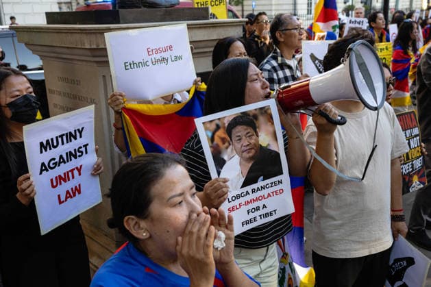 Tibetan Community Vigil for Lobga Rangzen outside Chinese Embassy, London, UK 3 July 2026 Members of the Tibetan community and supporters hold a vigil outside the Chinese Embassy on Portland Place, London, UK, on 3 July 2026. The vigil, organised by Tibet Action Institute and Free Tibet, honours the life of Lobga Rangzen, a Tibetan who died following an act of self-immolation outside the United Nations Headquarters in New York on 2 July 2026. The gathering also protests China s Ethnic Unity Law, which entered into force on 1 July 2026 and has been widely criticised by Tibetan and Uyghur organisations and human rights groups as threatening the languages, religions and cultural identities of non-Han peoples under Chinese rule., Credit:Pet  Copyright: xPetexSpellerx xAvalonx 1114209853
