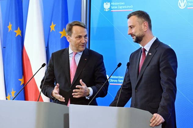 RECORD DATE NOT STATED 03.07.2026 WARSZAWA KONFERENCJA PRASOWA MINISTRA SPRAW ZAGRANICZNYCH I MINISTRA OBRONY NARODOWEJ July 3, 2026, Warsaw – Press conference by the Polish Minister of Foreign Affairs and the Polish Minister of National Defence N Z RADOSLAW SIKORSKI WLADYSLAW KOSINIAK KAMYSZ FOT DAMIAN BURZYKOWSKI NEWSPIX.PL NEWSPIX.PL --- newspix.pl 