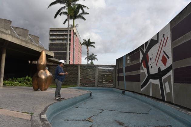 CARACAS, VENEZUELA - JULY 02: Scholars from the restoration team of the Central University of Venezuela assess damage to murals at the University City of Caracas on July 2, 2026 in Caracas, Venezuela. The UCV s main collection center, located at the Rectorate Plaza in Caracas, operates around the clock under the organization of the Federation of University Centers and volunteers.  Copyright: xChinaxNewsxServicex 111652035081
