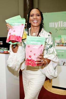 Barbara Becker beim Photocall zur Vorstellung ihrer neuen nachhaltigen Food-Marke MYFLAVOURS im Rahmen der VIP Beauty & Fashion Lounge im Hotel de Rome. Berlin, 03.07.2026 *** Barbara Becker at the photo call to launch her new sustainable food brand, MYFLAVOURS, as part of the VIP Beauty Fashion Lounge at the Hotel de Rome in Berlin, July 3, 2026 Foto:xA.xBuggex xFuturexImagex becker_6719