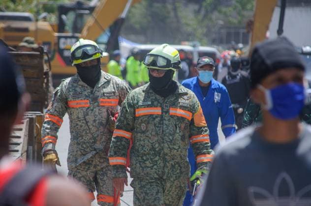 Rescue Operations Continue After Devastating Venezuela Earthquakes LA GUAIRA, VENEZUELA JULY 2026: Venezuelan and international rescue teams continue searching for survivors and recovering victims as residents move to temporary shelters following the twin earthquakes that struck Venezuela on June 24, 2026. Emergency operations remain underway in affected areas as authorities assess the extent of the damage. La Guaira Venezuela (Bolivarian Republic of) Copyright: x xmarioxfloresx xJNAxPressx