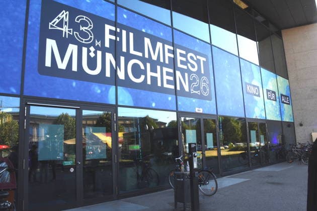 Eingang Muenchen 04.07.2026 Hochschule fuer Fernsehen und Film 43 Filmfest Muenchen Muenchen Foerderpreis Neues Deutsches Kino Bernd-Eichinger-Platz Foto Muenchen *** Received in Munich on July 4, 2026; University of Television and Film; 43rd Munich Film Festival; Munich Support Award for New German Cinema; Bernd Eichinger Square; Photo: Munich