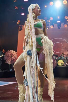 Rita Ora live bei der Eröffnung vom Sommerfestival 2026 in der Autostadt. Wolfsburg, 03.07.2026 *** Rita Ora performs live at the opening of the 2026 Summer Festival at Autostadt Wolfsburg, July 3, 2026 Foto:xU.xStammx xFuturexImagex ora_6701