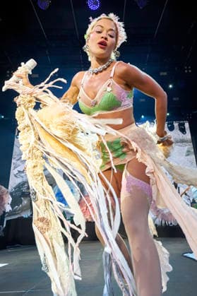 Rita Ora live bei der Eröffnung vom Sommerfestival 2026 in der Autostadt. Wolfsburg, 03.07.2026 *** Rita Ora performs live at the opening of the 2026 Summer Festival at Autostadt Wolfsburg, July 3, 2026 Foto:xU.xStammx xFuturexImagex ora_6726