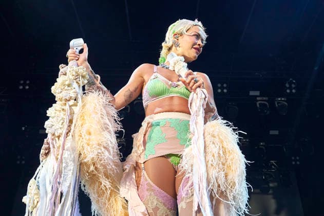 Rita Ora live bei der Eröffnung vom Sommerfestival 2026 in der Autostadt. Wolfsburg, 03.07.2026 *** Rita Ora performs live at the opening of the 2026 Summer Festival at Autostadt Wolfsburg, July 3, 2026 Foto:xU.xStammx xFuturexImagex ora_6737