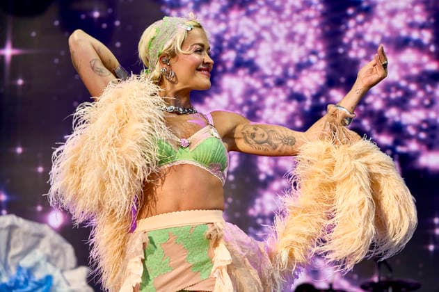 Rita Ora live bei der Eröffnung vom Sommerfestival 2026 in der Autostadt. Wolfsburg, 03.07.2026 *** Rita Ora performs live at the opening of the 2026 Summer Festival at Autostadt Wolfsburg, July 3, 2026 Foto:xU.xStammx xFuturexImagex ora_6780