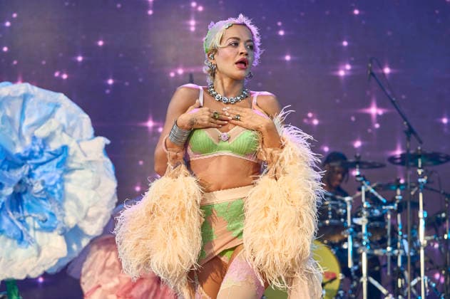 Rita Ora live bei der Eröffnung vom Sommerfestival 2026 in der Autostadt. Wolfsburg, 03.07.2026 *** Rita Ora performs live at the opening of the 2026 Summer Festival at Autostadt Wolfsburg, July 3, 2026 Foto:xU.xStammx xFuturexImagex ora_6783