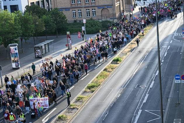 Erfurter AfD Parteitag 2026 ** NUR FÜR REDAKTIONELLE ZWECKE ** EDITORIAL USE ONLY **<p>Erfurt AfD Parteitag 04.07.2026 DGB Demostration Zug durch Erfurt zum Messegelände< p> Marco Schmidt Thüringen Germany Erfurt Copyright: MarcoxSchmidt *** 2026 AfD Party Convention in Erfurt ** FOR EDITORIAL PURPOSES ONLY ** EDITORIAL USE ONLY ** p Erfurt AfD Party Convention 04 07 2026 DGB Demonstration March through Erfurt to the Exhibition Grounds p Marco Schmidt Thuringia Germany Erfurt Copyright MarcoxSchmidt Copyright: MarcoxSchmidt doc86kee5d3m7o1jyor41utk ,EDITORIAL USE ONLY