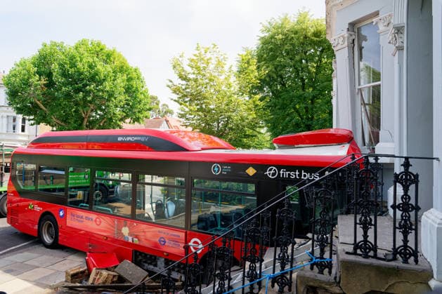 London bus crashed into a property. St Quintin Avenue, London. 3rd July 2026 The scene in Notting Hill, West London, after a bus crashed into a property on St Quintin Avenue., Credit:Aldo Ciarrocchi Avalon UK, London  Copyright: xAldoxCiarrocchix xAvalonx 1114227603