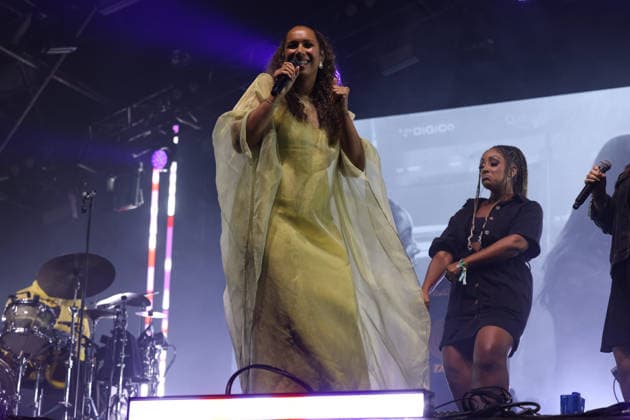 Ezra Collective and Leona Lewis perform at Love Supreme Jazz Festival, UK Glynde Place nr Lewes, East Sussex, UK, Love Supreme Jazz Festival 2026 on 3 July 2026 Ezra Collective with special guest Leona Lewis perform as headliners at Day 1 of Europe™s largest outdoor summer jazz festival. Leona Lewis pictured, Credit:Andy Sturmey Andrew Sturmey - B1114 Avalon United Kingdom, East Sussex, Glynde Place, Lewes  Copyright: xAndyxSturmeyx xAndrewxSturmeyx-xB1114x xAvalonx 1114241318