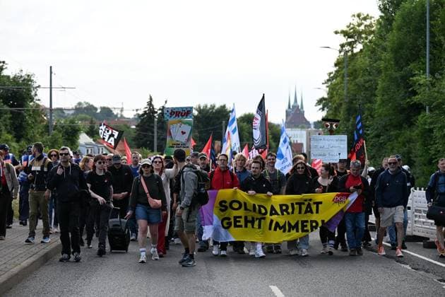 Erfurter AfD Parteitag 2026 ** NUR FÜR REDAKTIONELLE ZWECKE ** EDITORIAL USE ONLY **<p>Erfurt AfD Parteitag 04.07.2026 DGB Demostration Zug durch Erfurt zum Messegelände< p> Marco Schmidt Thüringen Germany Erfurt Copyright: MarcoxSchmidt *** 2026 AfD Party Convention in Erfurt ** FOR EDITORIAL PURPOSES ONLY ** EDITORIAL USE ONLY ** p Erfurt AfD Party Convention 04 07 2026 DGB Demonstration March through Erfurt to the Exhibition Grounds p Marco Schmidt Thuringia Germany Erfurt Copyright MarcoxSchmidt Copyright: MarcoxSchmidt doc86kes0jpdxh5ct661uuf ,EDITORIAL USE ONLY