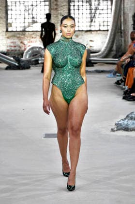 Model bei der Marina Hoermanseder Fashion Show auf der Berlin Fashion Week S S 2027 im Haus der Visionäre. Berlin, 03.07.2026 *** Model at the Marina Hoermanseder fashion show during Berlin Fashion Week S S 2027 at the Haus der Visionäre in Berlin, July 3, 2026 Foto:xM.xBehrensx xFuturexImagex hoermannseder_6766