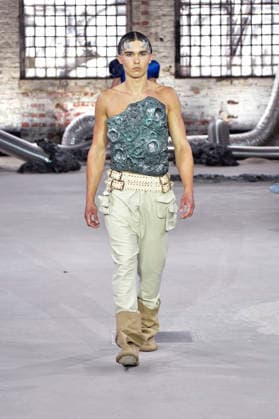 Model bei der Marina Hoermanseder Fashion Show auf der Berlin Fashion Week S S 2027 im Haus der Visionäre. Berlin, 03.07.2026 *** Model at the Marina Hoermanseder fashion show during Berlin Fashion Week S S 2027 at the Haus der Visionäre in Berlin, July 3, 2026 Foto:xM.xBehrensx xFuturexImagex hoermannseder_6768