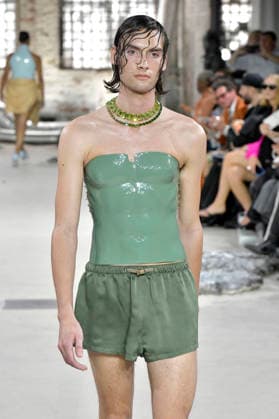 Model bei der Marina Hoermanseder Fashion Show auf der Berlin Fashion Week S S 2027 im Haus der Visionäre. Berlin, 03.07.2026 *** Model at the Marina Hoermanseder fashion show during Berlin Fashion Week S S 2027 at the Haus der Visionäre in Berlin, July 3, 2026 Foto:xM.xBehrensx xFuturexImagex hoermannseder_6802