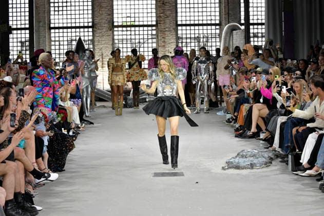 Marina Hoermanseder mit Models bei der Marina Hoermanseder Fashion Show auf der Berlin Fashion Week S S 2027 im Haus der Visionäre. Berlin, 03.07.2026 *** Marina Hoermanseder with models at the Marina Hoermanseder Fashion Show during Berlin Fashion Week S S 2027 at the Haus der Visionäre in Berlin, July 3, 2026 Foto:xM.xBehrensx xFuturexImagex hoermannseder_6821