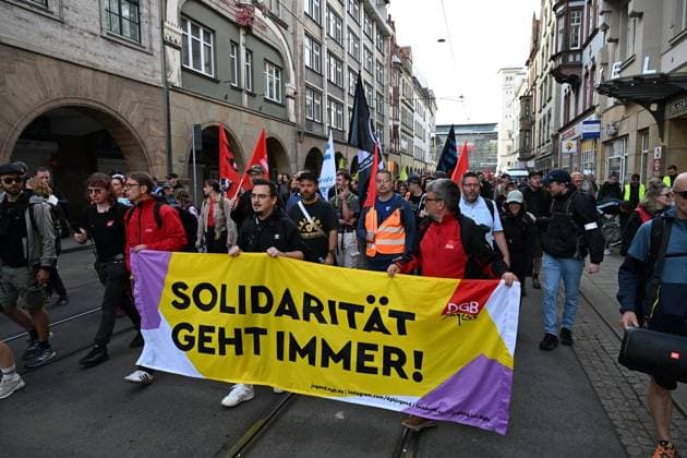Erfurter AfD Parteitag 2026 ** NUR FÜR REDAKTIONELLE ZWECKE ** EDITORIAL USE ONLY **<p>Erfurt AfD Parteitag 04.07.2026 DGB Demostration Zug durch Erfurt zum Messegelände< p> Marco Schmidt Thüringen Germany Erfurt Copyright: MarcoxSchmidt *** 2026 AfD Party Convention in Erfurt ** FOR EDITORIAL PURPOSES ONLY ** EDITORIAL USE ONLY ** p Erfurt AfD Party Convention 04 07 2026 DGB Demonstration March through Erfurt to the Exhibition Grounds p Marco Schmidt Thuringia Germany Erfurt Copyright MarcoxSchmidt Copyright: MarcoxSchmidt doc86kf8omiq2h17jhnuoev ,EDITORIAL USE ONLY