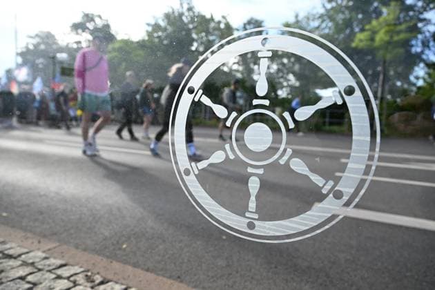 Erfurter AfD Parteitag 2026 ** NUR FÜR REDAKTIONELLE ZWECKE ** EDITORIAL USE ONLY **<p>Erfurt AfD Parteitag 04.07.2026 DGB Demostration Zug durch Erfurt zum Messegelände< p> Marco Schmidt Thüringen Germany Erfurt Copyright: MarcoxSchmidt *** 2026 AfD Party Convention in Erfurt ** FOR EDITORIAL PURPOSES ONLY ** EDITORIAL USE ONLY ** p Erfurt AfD Party Convention 04 07 2026 DGB Demonstration March through Erfurt to the Exhibition Grounds p Marco Schmidt Thuringia Germany Erfurt Copyright MarcoxSchmidt Copyright: MarcoxSchmidt doc86kfdba1g3m813eoea6 ,EDITORIAL USE ONLY