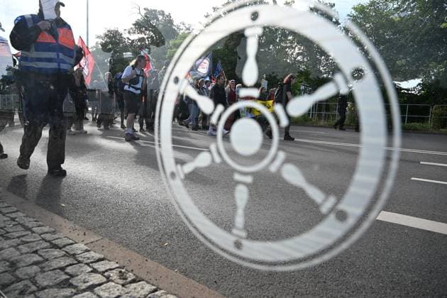 Erfurter AfD Parteitag 2026 ** NUR FÜR REDAKTIONELLE ZWECKE ** EDITORIAL USE ONLY **<p>Erfurt AfD Parteitag 04.07.2026 DGB Demostration Zug durch Erfurt zum Messegelände< p> Marco Schmidt Thüringen Germany Erfurt Copyright: MarcoxSchmidt *** 2026 AfD Party Convention in Erfurt ** FOR EDITORIAL PURPOSES ONLY ** EDITORIAL USE ONLY ** p Erfurt AfD Party Convention 04 07 2026 DGB Demonstration March through Erfurt to the Exhibition Grounds p Marco Schmidt Thuringia Germany Erfurt Copyright MarcoxSchmidt Copyright: MarcoxSchmidt doc86kfdbh7ucw18f36qaul ,EDITORIAL USE ONLY