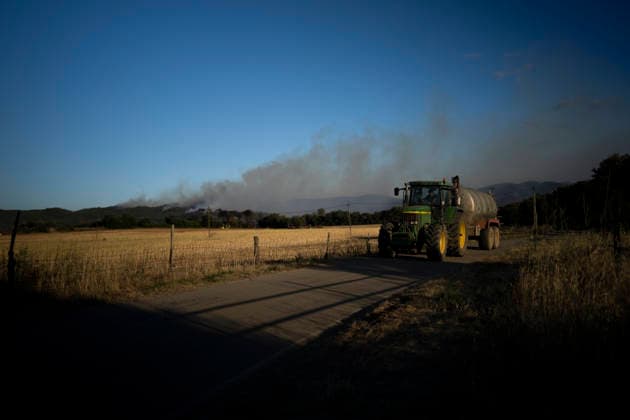 The spread of the fire in La Bisbal d’Empordà, Girona, forces the evacuation of 12 towns. View of the fire in La Bisbal d’Empordà, in Cruïlles Sant Sadurní de l’Heura, Girona, Catalonia, Spain. Civil Protection has issued a precautionary alert due to the fire’s progression, as well as the presence of smoke, and to prevent movement in the area near the operations site. JULY 3, 2026 Lorena Sopê Cruïlles Sant Sadurni de l’Heura Cruïlles Sant Sadurni de l’Heura, Spain  Copyright: xLorenaxSopÃªnax 7643099