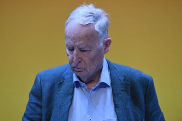 17. Bundesparteitag der Alternative für Deutschland am 04.07.2026 in der Messe Erfurt in Erfurt Dr. Alexander Gauland ( Ehrenvorsitzender AfD ) *** 17th Federal Party Convention of the Alternative for Germany on July 4, 2026, at the Erfurt Exhibition Center in Erfurt; Dr. Alexander Gauland, Honorary Chairman of the AfD xRx