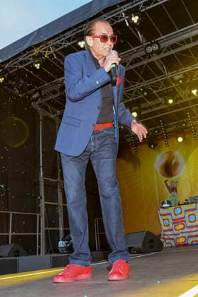 ABB SCHLAGERMOVE- Michael Holm Buehne show singen zu Gast beim Das Schlagermove in Concert Open Air auf dem Heiligengeistfeld in Hamburg am 03.07.2025 Hamburg Deutschland *** ABB SCHLAGERMOVE Michael Holm Stage Show Singing as a guest at Das Schlagermove in Concert Open Air at the Heiligengeistfeld in Hamburg on July 3, 2025, Hamburg, Germany
