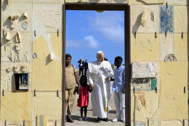 Pope Leo XIV Visits The Southern Italian Island of Lampedusa Pope Leo XIV visits the ‘Gateway to Europe’ on the southern Italian island of Lampedusa on July 4, an art monument and memorial to the migrants who have perished while trying to reach Europe. Pope Leo XIV landed in Lampedusa for a pastoral visit to the southern Italian island at the crossroads of migrations routes from North Africa to Europe. Photo by (EV) Simone Risoluti Vatican Media ABACAPRESS.COM Lampedusa Italy  Copyright: xABACAx