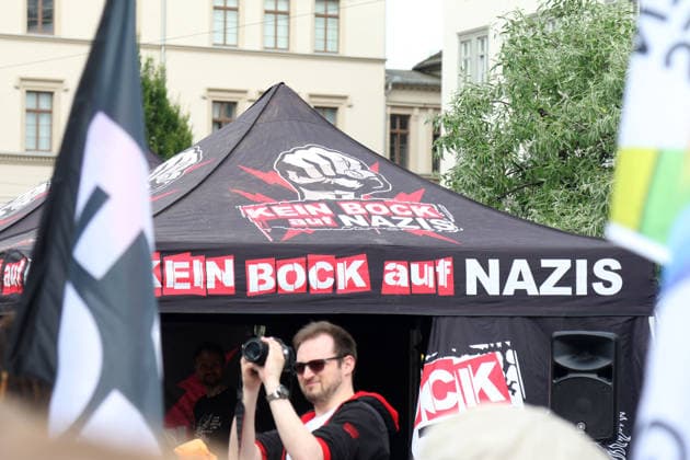 Erfurt, 04.07.2026 Gegendemonstration gegen den Bundesparteitag der AfD in Erfurt *** Erfurt, July 4, 2026: Counter-demonstration against the AfD’s national party convention in Erfurt Copyright: xMatthiasxGränzdörferx
