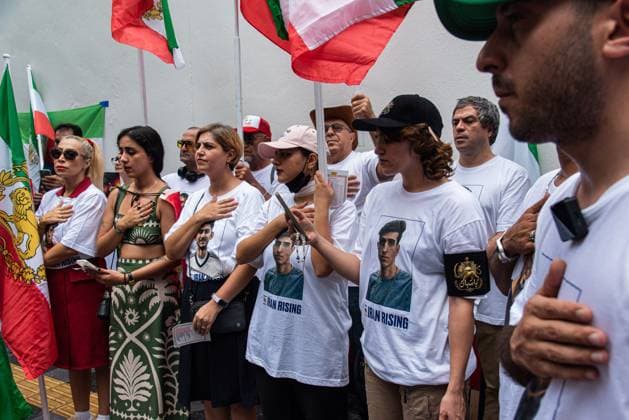 Iranian Protest outside the US embassy in Bangkok. BANGKOK, THAILAND JULY 4, 2026: Iranian protesters gathered outside the United States Embassy in Bangkok, Thailand, on July 4, 2026, to express support for political activist and former Iranian Crown Prince Reza Pahlavi. Demonstrators also called on the U.S. government to reject any future peace agreement with the government of Iran. Bangkok Copyright: x xPeeraponxBoonyakiatx xJNAxPressx