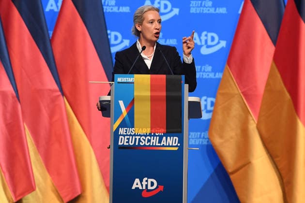 17. Bundesparteitag der Alternative für Deutschland am 04.07.2026 in der Messe Erfurt in Erfurt Dr. Alice Weidel ( Bundessprecherin und Kanzlerkandidatin AfD ) *** 17th Federal Party Convention of the Alternative for Germany on July 4, 2026, at the Erfurt Exhibition Center in Erfurt; Dr. Alice Weidel, Federal Spokesperson and AfD candidate for chancellor xRx
