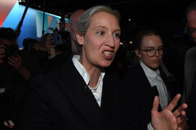 17. Bundesparteitag der Alternative für Deutschland am 04.07.2026 in der Messe Erfurt in Erfurt Dr. Alice Weidel ( Bundessprecherin und Kanzlerkandidatin AfD ) nach ihrer Wiederwahl *** 17th Federal Party Convention of the Alternative for Germany on July 4, 2026, at the Erfurt Exhibition Center in Erfurt; Dr. Alice Weidel, AfD Federal Spokesperson and candidate for chancellor, following her reelection xRx