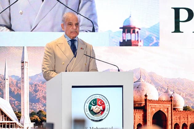 Turkiye-Pakistan Business Forum ISTANBUL, TURKIYE - JULY 04: Pakistani Prime Minister Shehbaz Sharif speaks during the Turkiye-Pakistan Business Forum in Besiktas district of Istanbul, Turkiye on July 04, 2026. Serhat Cagdas Anadolu Istanbul Turkey. Editorial use only. Please get in touch for any other usage.  Copyright: x2026xAnadoluxSerhatxCagdasx