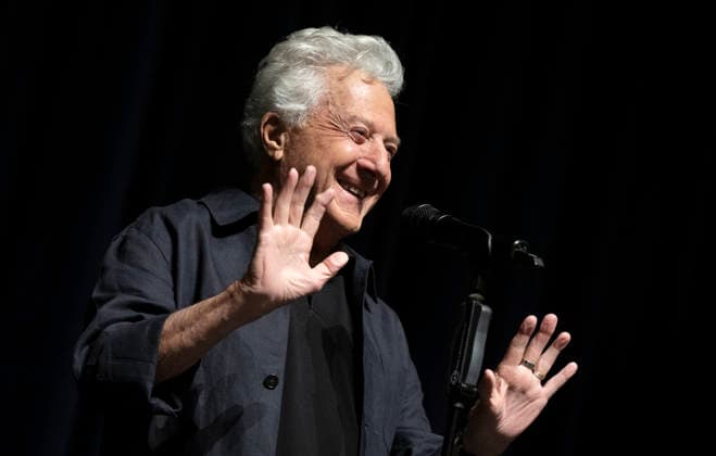 Entertainment Themen der Woche KW27 Entertainment Bilder des Tages The 60th Karlovy Vary International Film Festival continued on its second day, in Karlovy Vary, Czech Republic, on July 4, 2026. American actor Dustin Hoffman introduced film The Graduate . (CTKxPhoto KaterinaxSulova) CTKPhotoP2026070404332  CTKPhotoP2026070404332