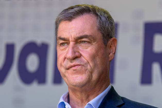 Bayerischer Ministerpräsident Dr. Markus Söder (CSU) eröffnet Rumänisches Sommerfest, Nürnberg, 04.07.2026 Dr. Markus Söder, Bayerischer Ministerpräsident (CSU), bei der Eröffnung des Rumänischen Sommerfests. Das Porträt zeigt ihn mit ernstem, leicht angespanntem Gesichtsausdruck Blick in die Ferne, Stirn leicht gerunzelt, Mundwinkel neutral bis angespannt. Nürnberg Bayern Deutschland *** Bavarian Minister-President Dr. Markus Söder (CSU) opens the Romanian Summer Festival, Nuremberg, July 4, 2026 Dr. Markus Söder, Bavarian Minister-President (CSU), at the opening of the Romanian Summer Festival. The portrait shows him with a serious, slightly tense expression, gazing into the distance, his brow slightly furrowed, and the co 20260704-1V9A4785-M4000