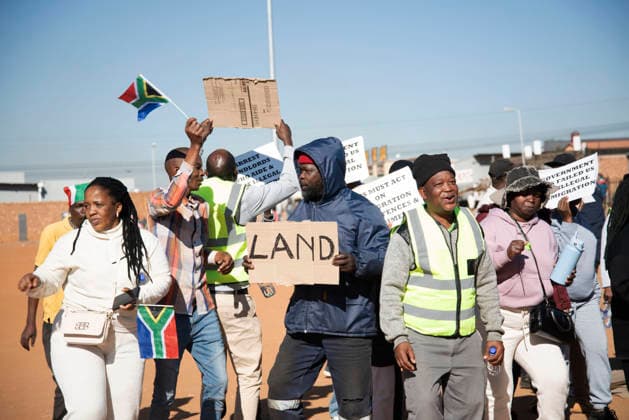 July 4, 2026, Pretoria, Gauteng, South Africa: PRETORIA, SOUTH AFRICA JULY 04: March and March protest during a march against illegal immigrants in Olievenhoutbosch on July 04, 2026 in Pretoria, South Africa. It is reported that the group is calling on the police to intervene on high crimes allegedly caused by illegal immigrants. Pretoria South Africa  - ZUMAd214 20260704_znp_d214_001 Copyright: xManashxDasx
