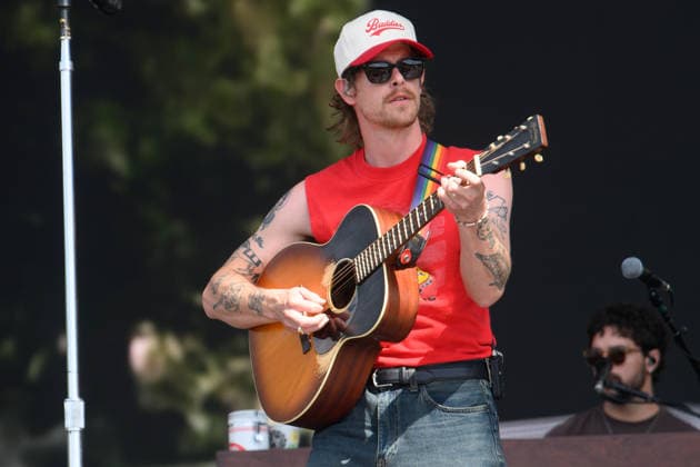 Caamp Perform at BST Hyde Park, London, UK - Sat 4 Jul 2026 Lead singer Taylor Meier of American folk band Caamp performs on the Great Oak Stage at BST Hyde Park Festival in Hyde Park in London, England, UK on Saturday 4 July 2026., Credit:Justin Ng Avalon UK, England, London, Hyde Park  Copyright: xJustinxNgx xAvalonx 1114406966