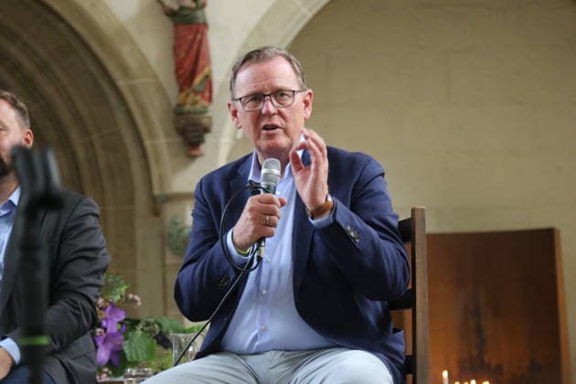 Erfurt, 04.07.2026 Gegendemonstration gegen den Bundesparteitag der AfD in Erfurt- Predigerkirche eine Podiumsdiskussion zum Aufruf Erfurt - Stadt der Freiheit, der Verantwortung und der Demokratie. Bundestagsvizepräsident Bodo Ramelow, *** Erfurt, July 4, 2026: Counter-demonstration against the AfD’s federal party convention in Erfurt; a panel discussion at the Predigerkirche on the call for Erfurt to be a City of Freedom, Responsibility, and Democracy ; Bodo Ramelow, Vice President of the Bundestag, Copyright: xMatthiasxGränzdörferx