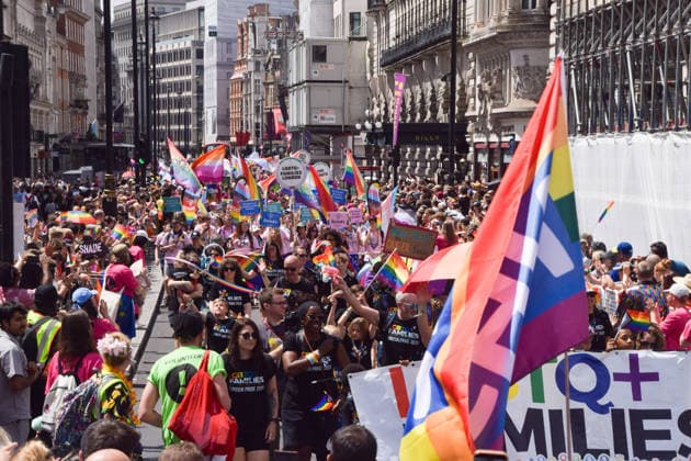 July 4, 2026, London, United Kingdom: Thousands of participants pass through Piccadilly with banners, flags and signs during the Pride In London parade. London United Kingdom  - ZUMAs197 20260704_aaa_s197_072 Copyright: xVukxValcicx